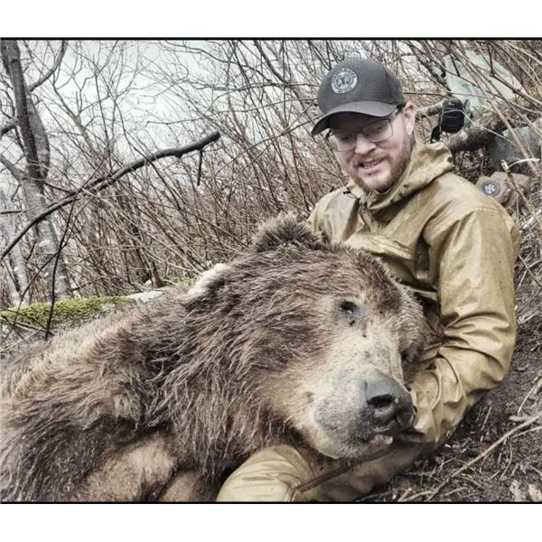 ALASKAN BROWN BEAR HUNT FOR 2026