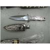 Image 4 : Lot of 5 knives: 1 has damaged handle ()