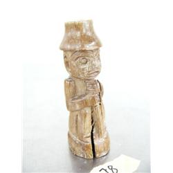 3" Tlingit Chief carved from bone- cracked ()
