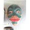 Image 3 : Lot of 3 imported, not Alaskan small wooden hand carved and painted masks ()