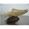 Image 2 : 5-1/4" imported, not Alaskan carved bone salmon ()