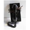Image 1 : 1950'S WALL MOUNT ROTARY PHONE