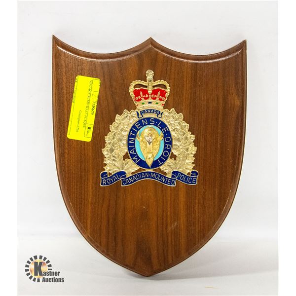 VINTAGE RCMP WALL PLAQUE