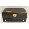 Image 2 : LARGE BROWN JEWELERY BOX FULL OF CUSTUME