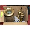 Image 1 : BOX OF BRASS / CANDLESTINES/ORNAMENTS