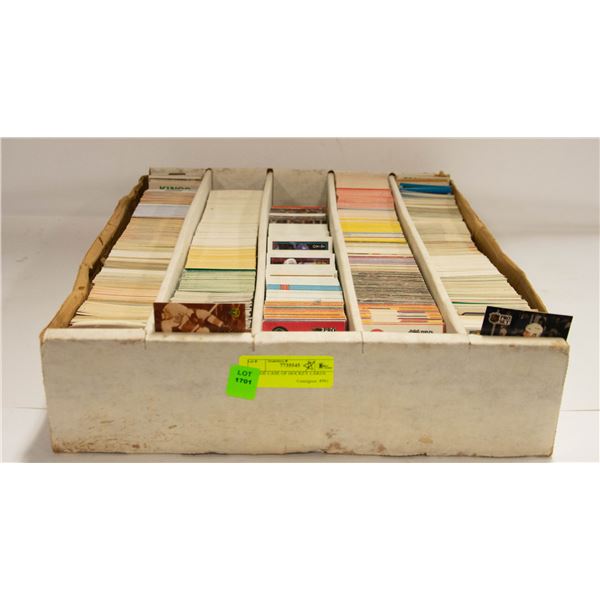 LARGE CASE OF HOCKEY CARDS