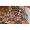 Image 1 : LOT OF 3 ADULT MOUNTAIN BIKES