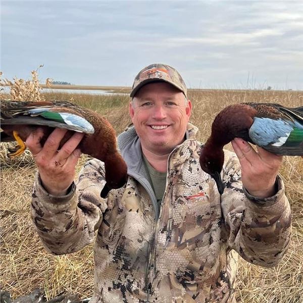 4-Day - 8 Hunt-Argentina Ducks, Doves, & Perdiz for Two Hunters