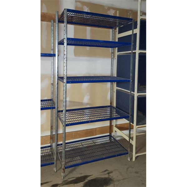 ADJUSTABLE UTILITY SHELF