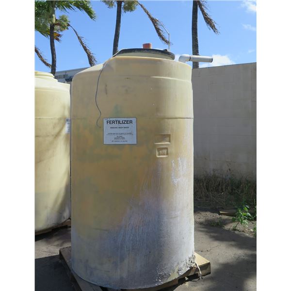 (Oahu) Plastic Storage Container by Poly Cal Plastics, 500 Gallons (Was used to store fertilizer)