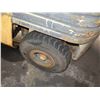 Image 11 : (Oahu) CAT GR35 Propane Forklift (Does Not Run, Needs Repair)