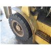 Image 13 : (Oahu) CAT GR35 Propane Forklift (Does Not Run, Needs Repair)