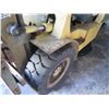 Image 16 : (Oahu) CAT GR35 Propane Forklift (Does Not Run, Needs Repair)