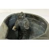 Image 11 : MAN BUILDING IGLOO - STONE W/ BONE