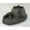 Image 2 : MAN BUILDING IGLOO - STONE W/ BONE