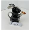 Image 5 : Tony Wood Pottery Bob Tail Rabbit Teapot