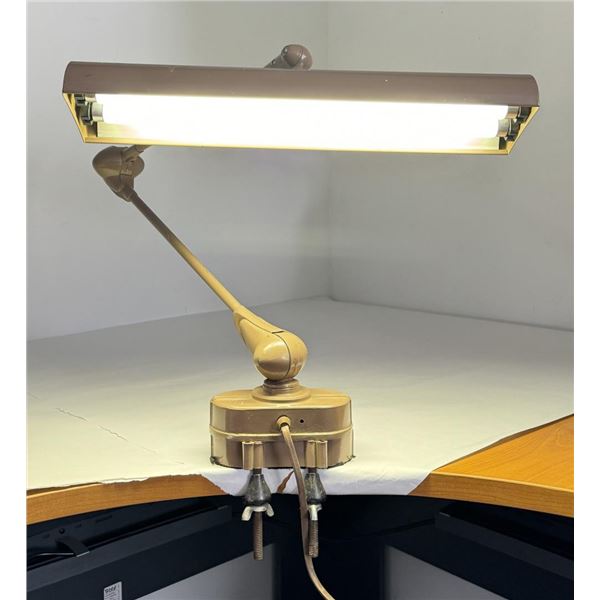 Flexo Art Specialty Swing Arm Drafting Desk Lamp