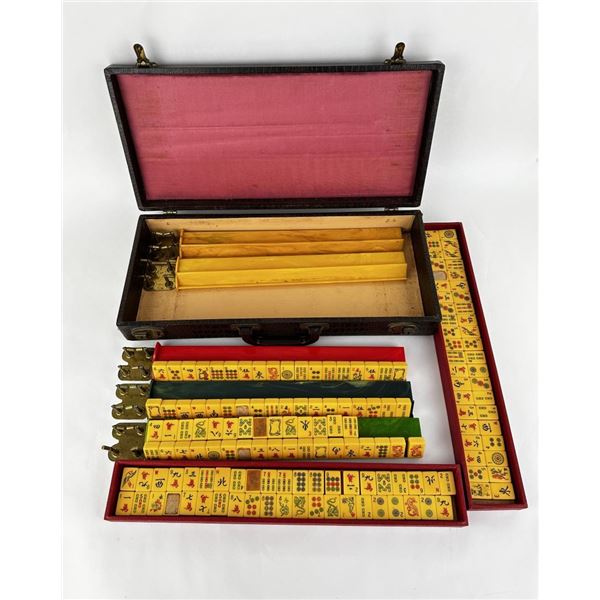 Antique Bakelite Mah Jong Set