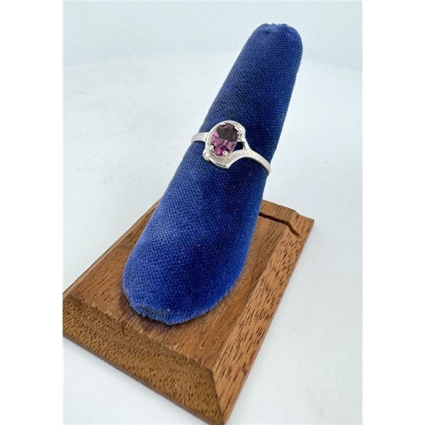 10k White Gold Amethyst Ring