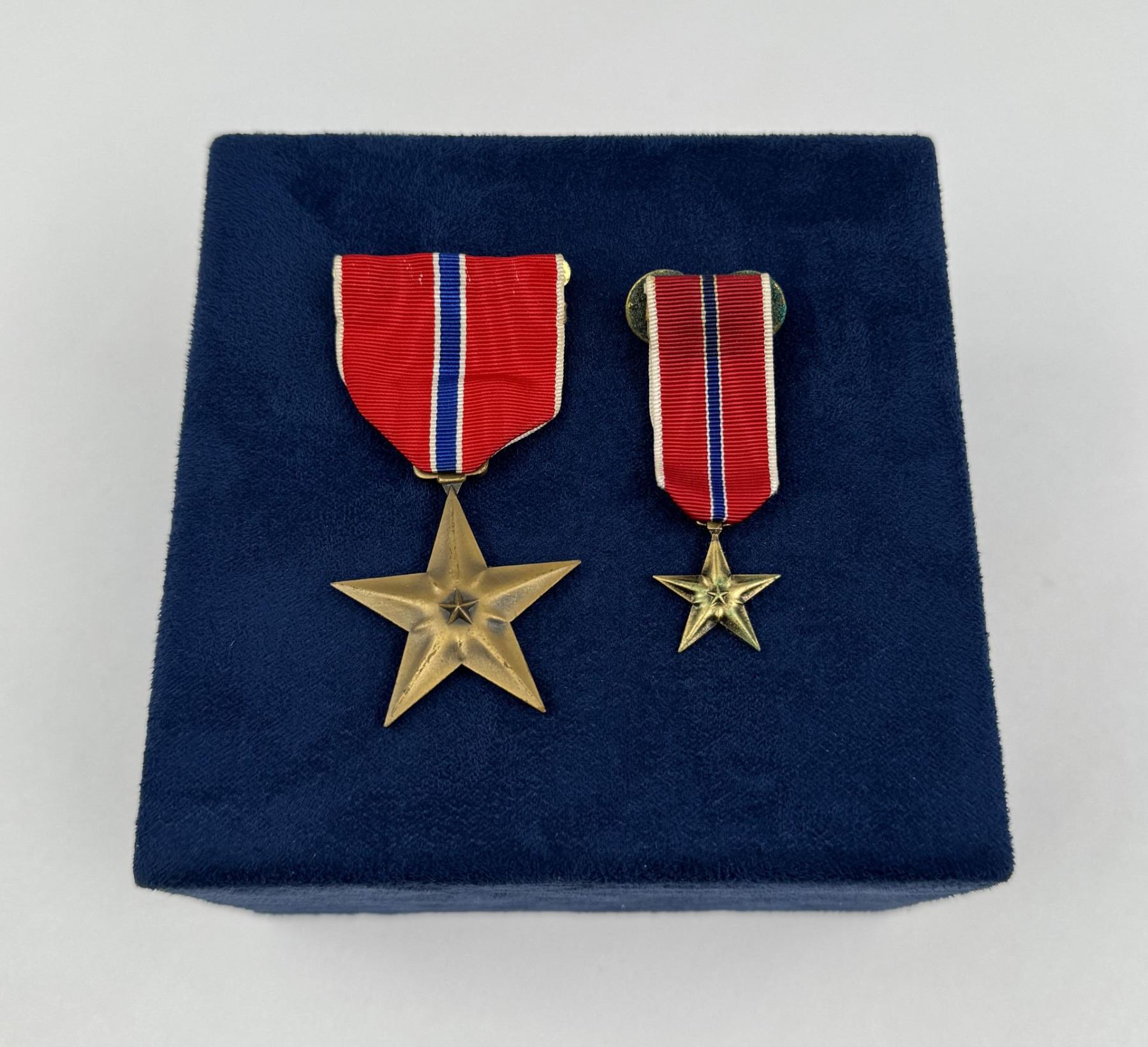 thumbnail image 2 of Bronze Star Medal Ribbon Challenge Coin - 1.75 Inch 2 of 5