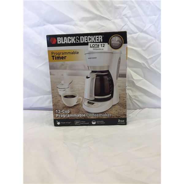 BLACK AND DECKER 12CUP COFFEE MAKER