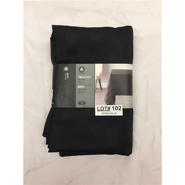 HOMETRENDS BLACK TABLECLOTH