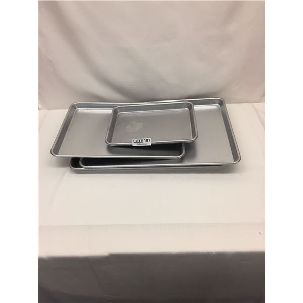 NORDICWARE BAKERS SHEETS X 4