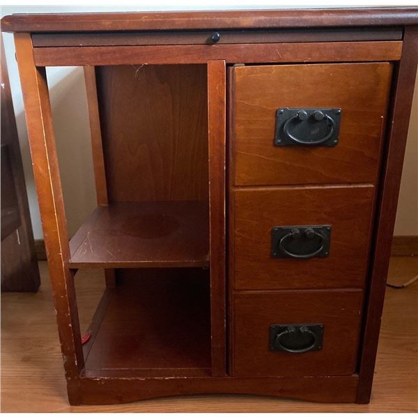 Arts & Crafts Style Oak Side Table 22L x 18W x 21T