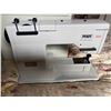 Image 3 : PFAFF 1222 Portable Sewing Machine