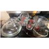 Image 1 : Assortment Of PYREX And Regular Glass Cookware