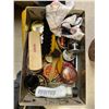 Image 2 : Vintage ROYAL Hamper With Linen And Shoes Shining Supplies