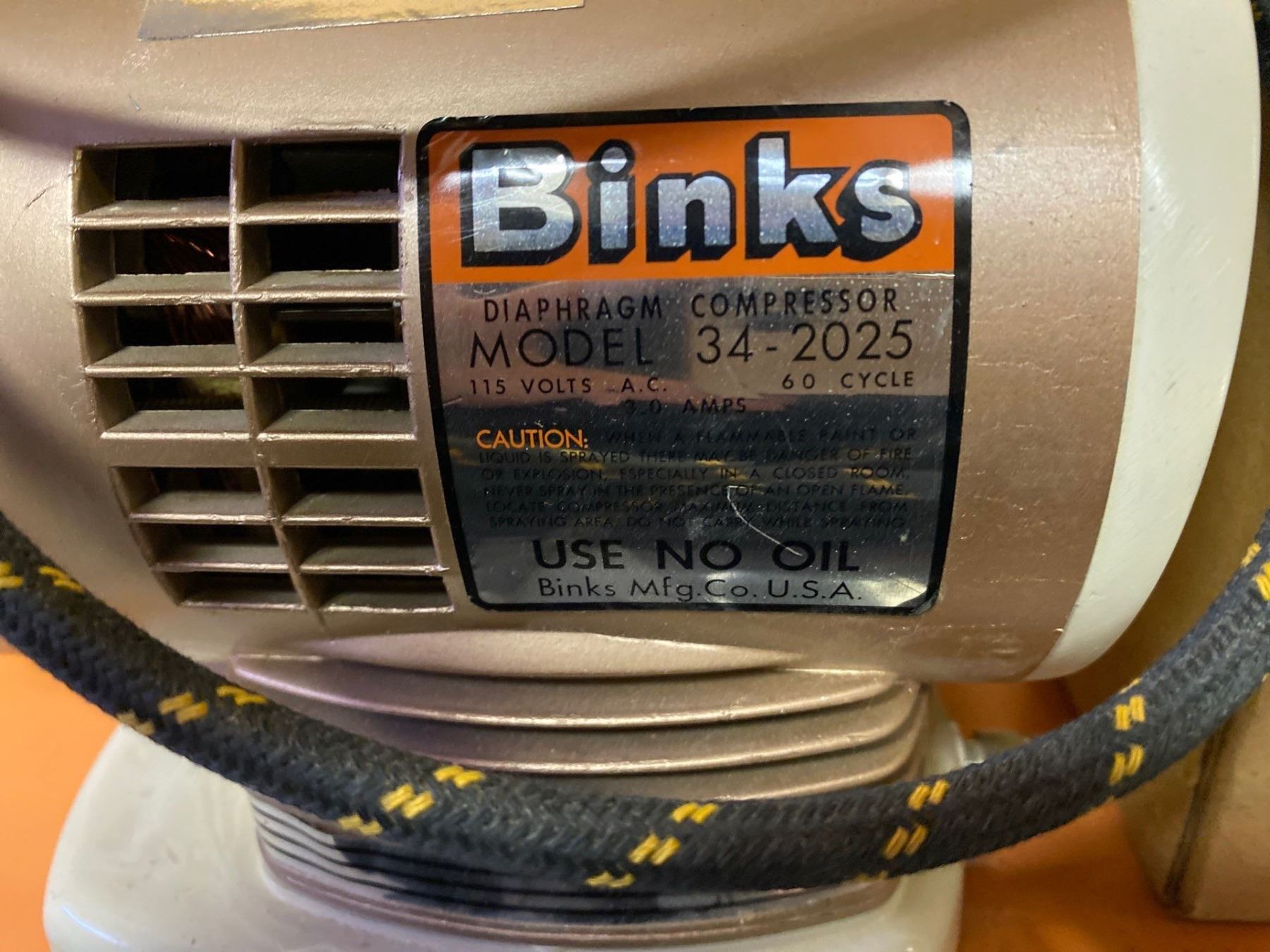 Binks Diaphragm Compressor MO: 34 - 2025 With Binks Airbrush And ...