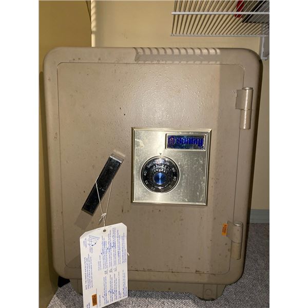 Century Safe Serial NO. 1090079 14L x 17W x 23T