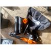 Image 1 : Worx Electric Leaf Blower With Accessories MOWG518