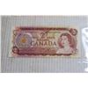 Image 3 : (2) Canadian 1974 and 1986 $2 Bills