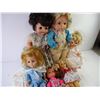 Image 4 : (6) Dolls