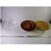 Image 1 : Lot of Assorted Plastic and Woven Wood Bowls