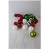 Image 4 : Christmas Balls & Ornaments in Carrying Box