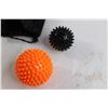 Image 5 : (4) Massage Balls, Hand Ball Relaxer