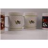 Image 3 : (8) Christmas Theme Coffee Mugs & Shell Shaped Dish