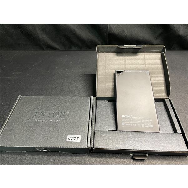Lot of 2 TNTOR Slim Portable Powerbanks/Portable Chargers - 5000mah - Brand New