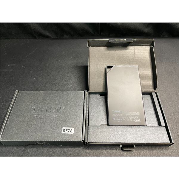Lot of 2 TNTOR Slim Portable Powerbanks/Portable Chargers - 5000mah - Brand New