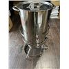 Image 1 : Lot of 1 Deep Fryer/Turkey Fryer - Open Box