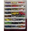 Image 2 : 48 Hot Wheels 1:64 Scale - 90s in Excellent Condition in Carrying Case