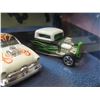 Image 5 : Hot Wheels Target Special Drive in Jailhouse Rock Starring Elvis Die Cast Metal 1:64 Scale 