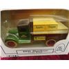 Image 3 : ERTL 1931 Hawkeye Crate Die Cast Metal Bank 1:34 Scale + 1926 Mack Delivery Truck 