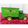 Image 7 : ERTL 1931 Hawkeye Crate Die Cast Metal Bank 1:34 Scale + 1926 Mack Delivery Truck 