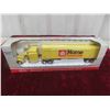 Image 3 : Home Hardware Peterbilt 379 Semi Bank Scale 1:64