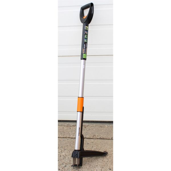 FISKARS EXTENDABLE STAND-UP WEEDER
