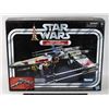 Image 1 : #196 VINTAGE COLLECTION LUKE SKYWALKER'S X-WING